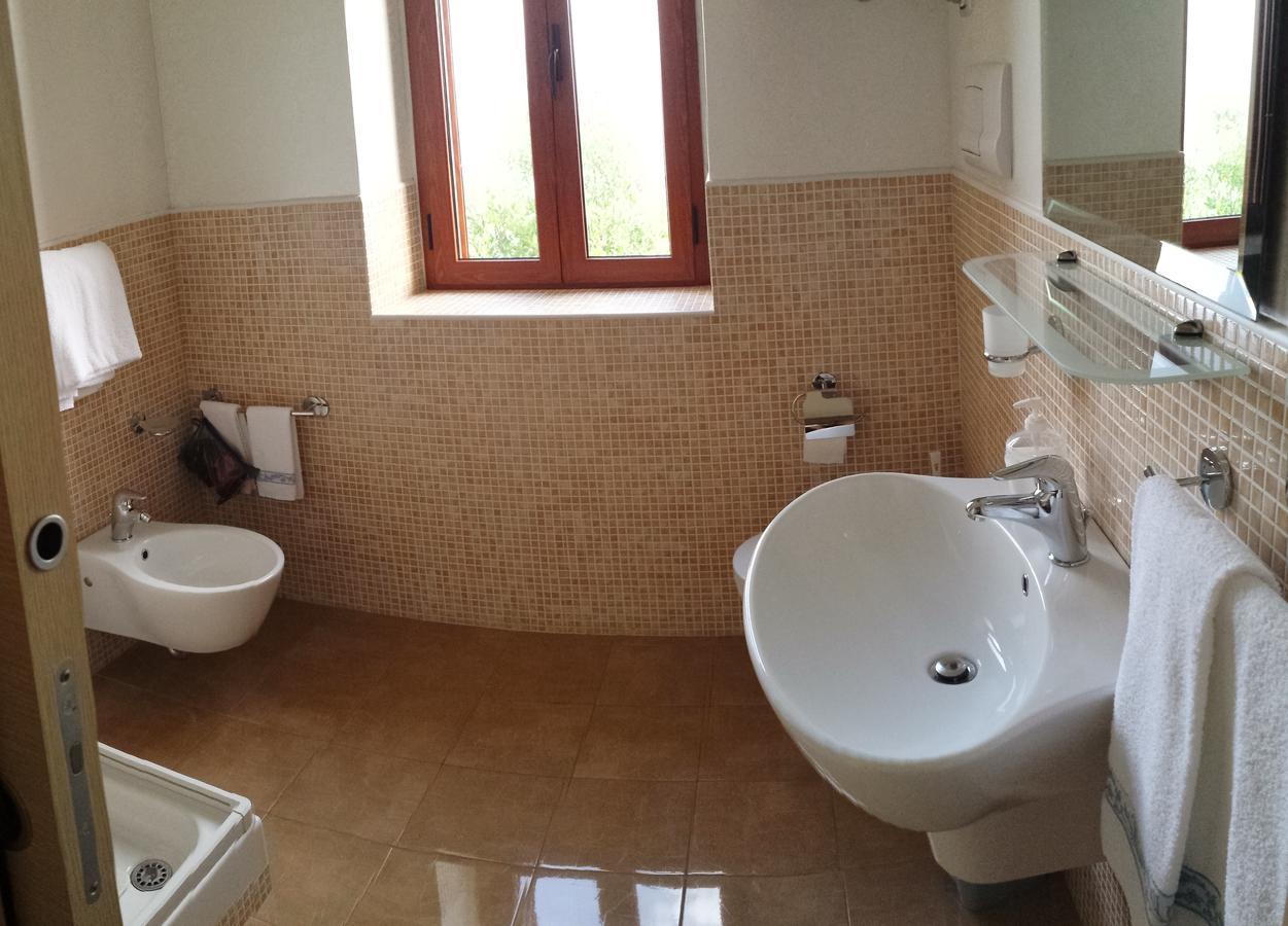 B&B Lo Sparviero Civita Camera foto